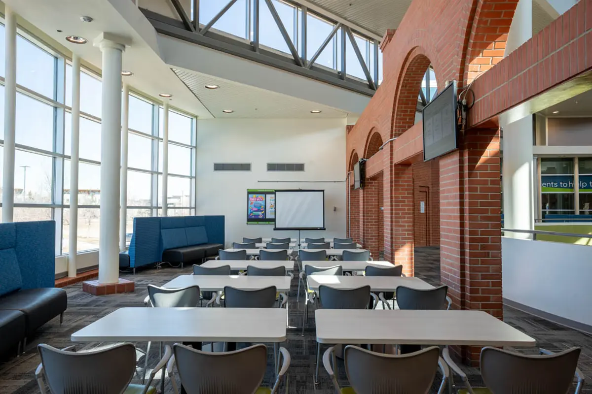 west gate social bar